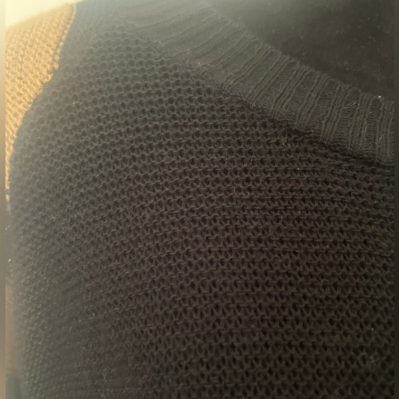 Women’s Absolutely creative size L black and tan sheer knit sweater. - Picture 6 of 8